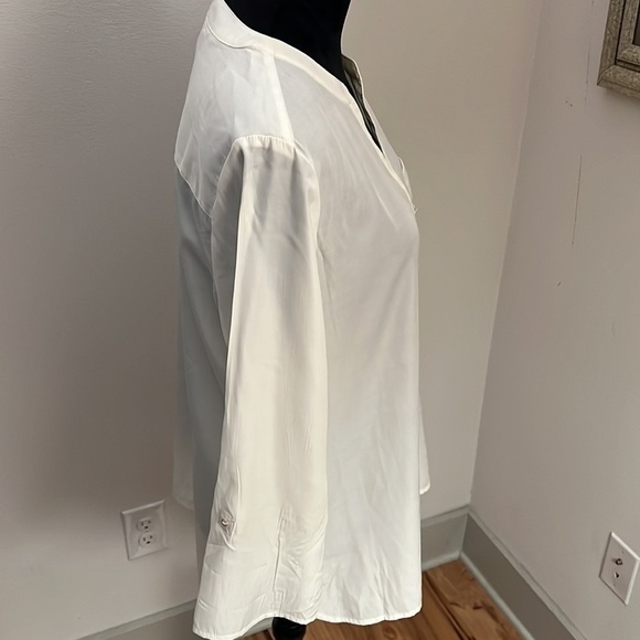Chico’s Ivory polyester / rayon blend tunic style buttoned down top blouse Sz M - Picture 5 of 8